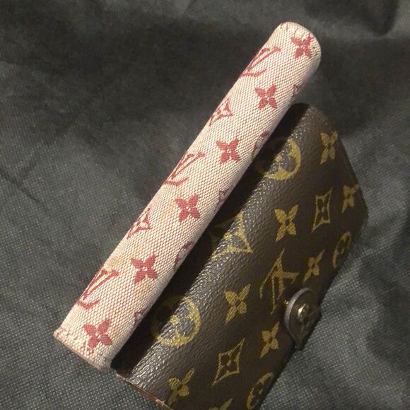 LOUIS VUITTON Mini Lin Red Agenda Binder Passport Holder Credit Card Wallet - Picture 15 of 17